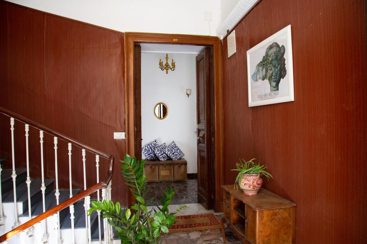 Tu Casa: Picturesque Guest House Napoli Luaran gambar