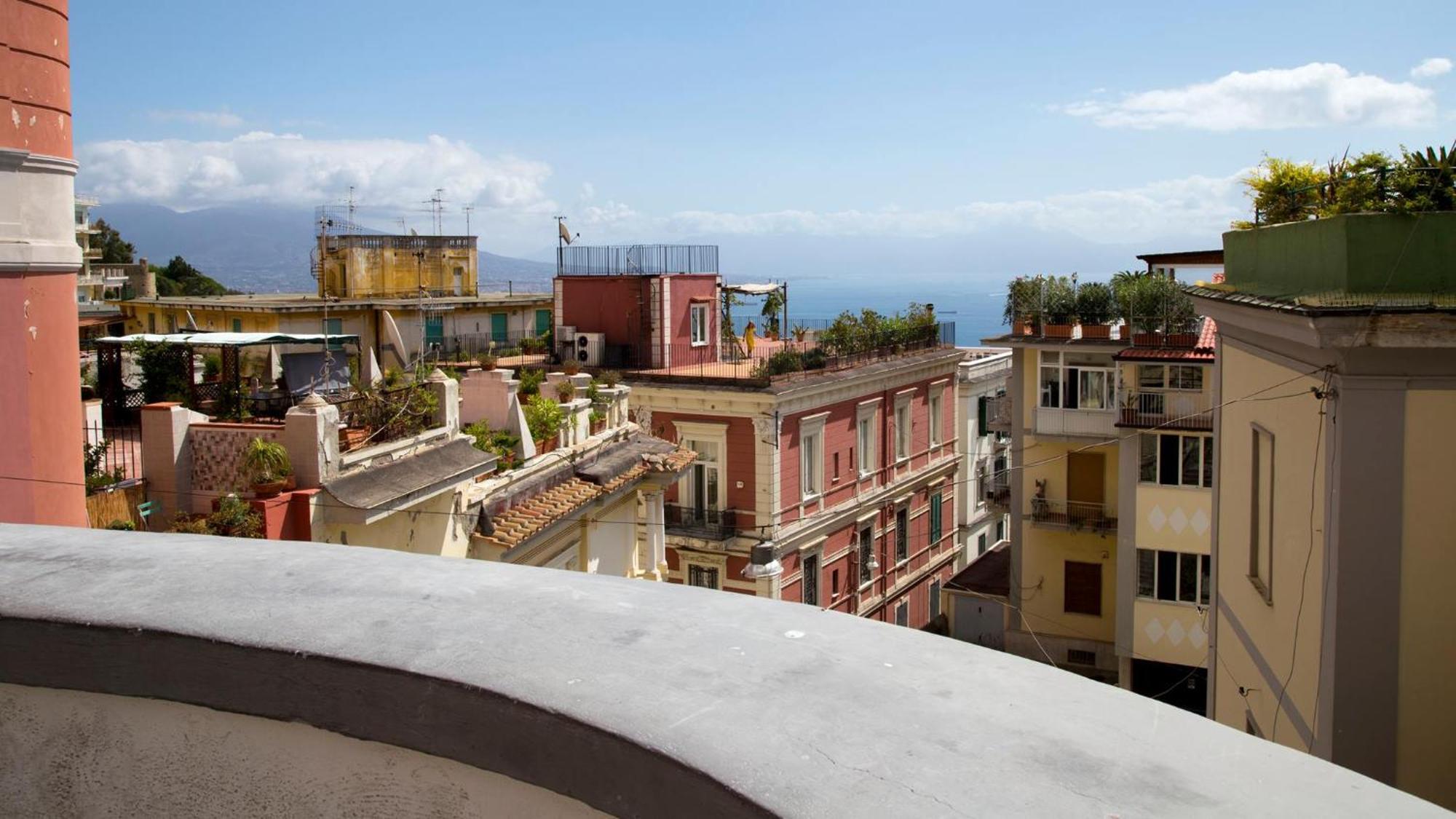 Tu Casa: Picturesque Guest House Napoli Luaran gambar